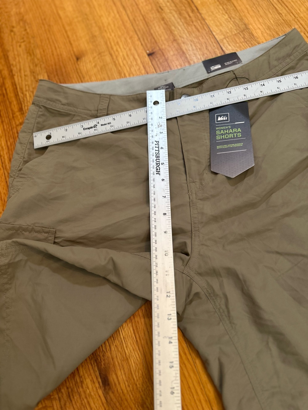 REI Cargo Shorts Women SAHARA Size 12 Inch Pockets 100% Nylon Hike - Picture 8 of 10